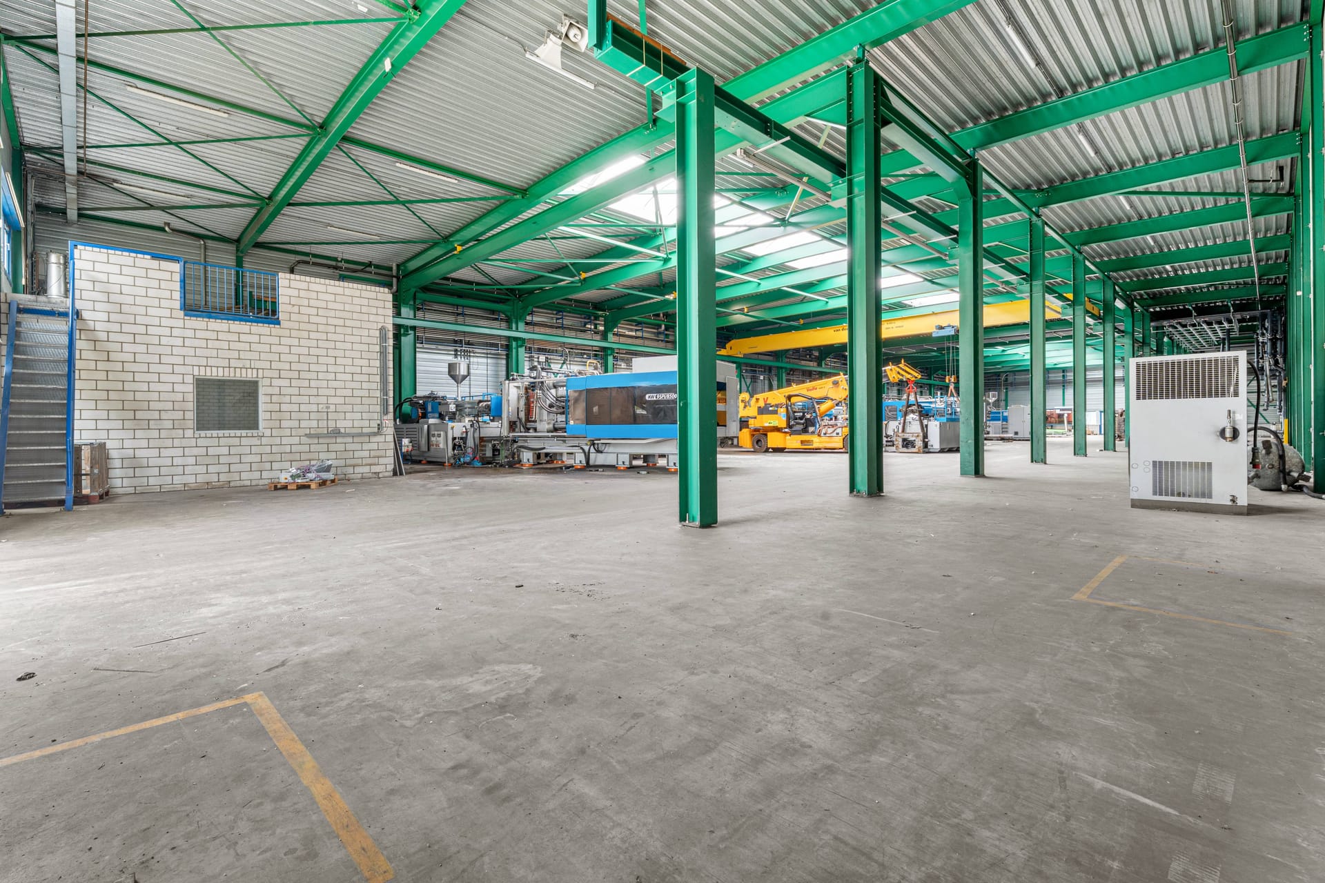 Bedrijfscomplex Waterbeemd 1 in Helmond