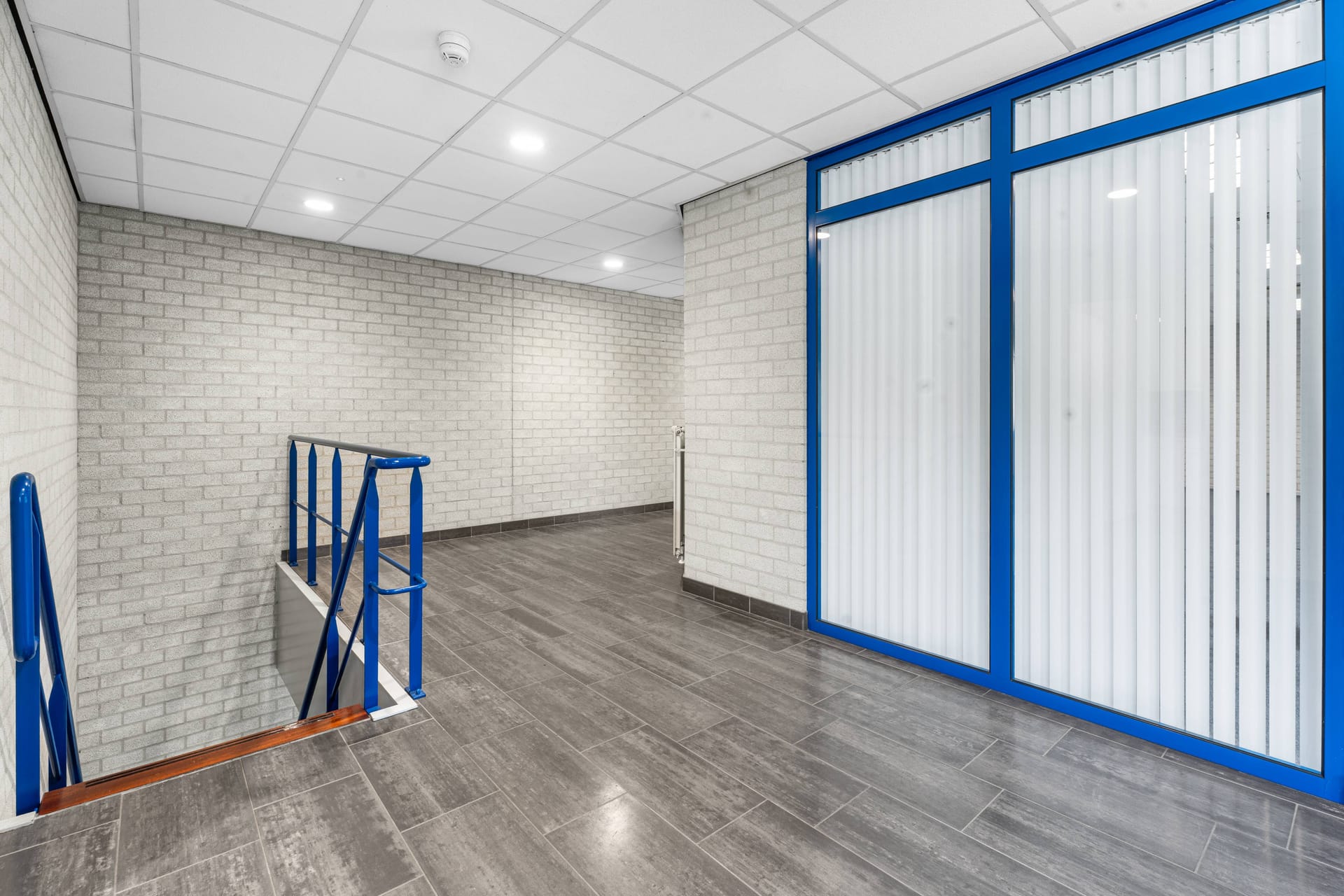 Bedrijfscomplex Waterbeemd 1 in Helmond