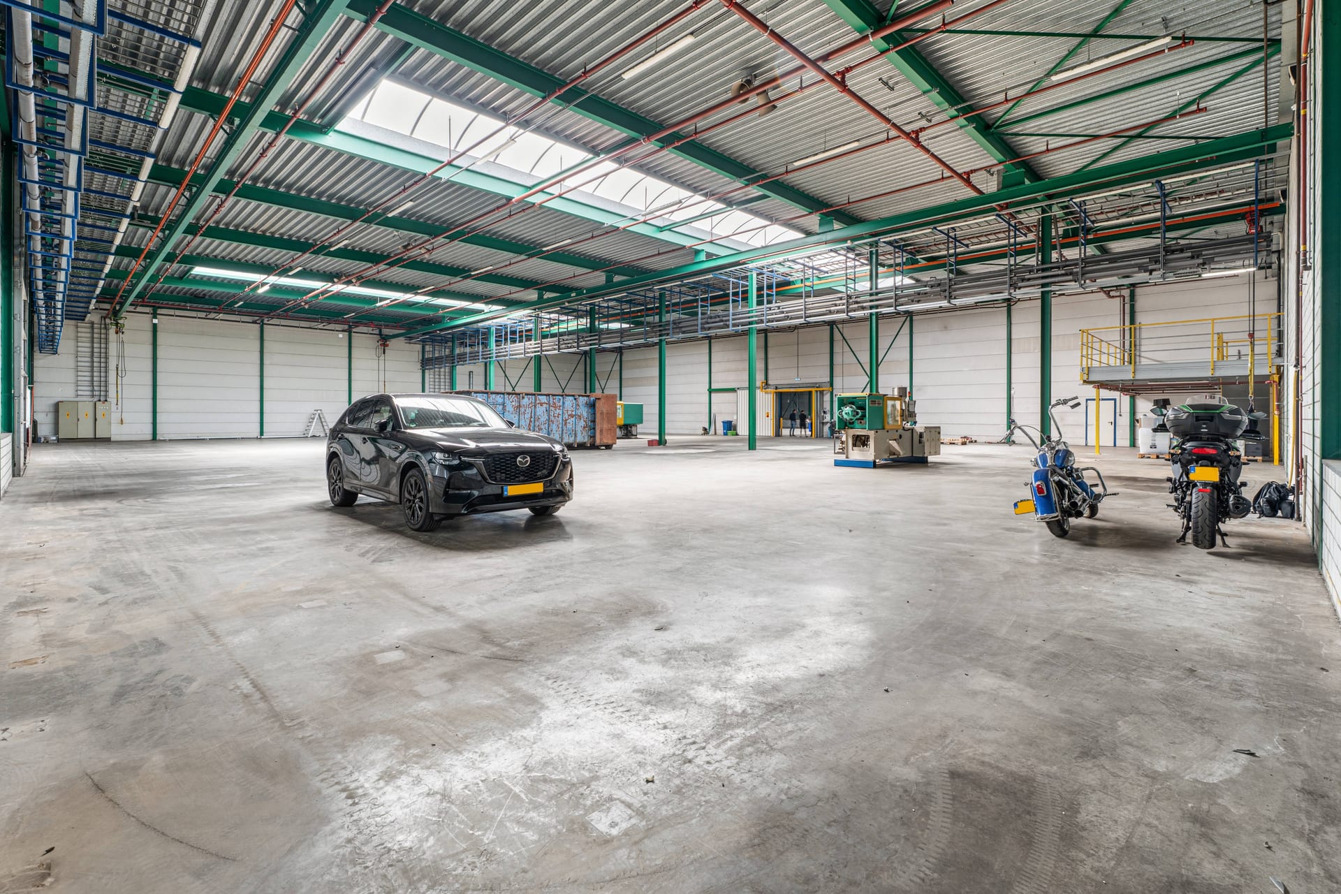 Waterbeemd 1, Hal 1 in Helmond